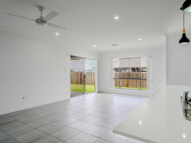 Stunning Kawungan Brand New Light, Bright & Airy