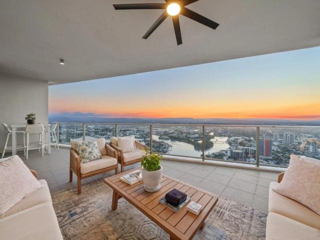 Stunning Level 45 Sky Home with Uninterrupted Gold Coast Views