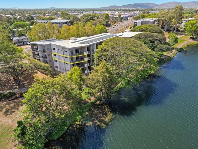 Stunning Location with The Best Aspect In The Building Fully Furnished
