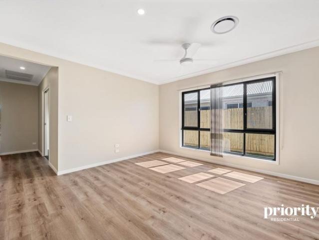 Stunning lowset family home in Lawnton Lakes Spacious, Stylish and ready to move into