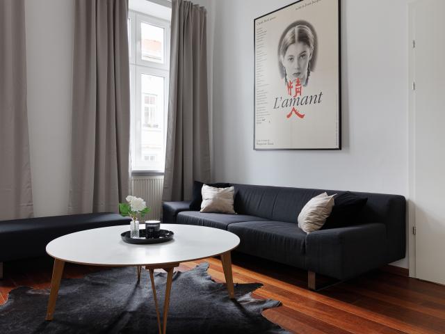 Stunning, luxury and light filled 100 m² near city centre