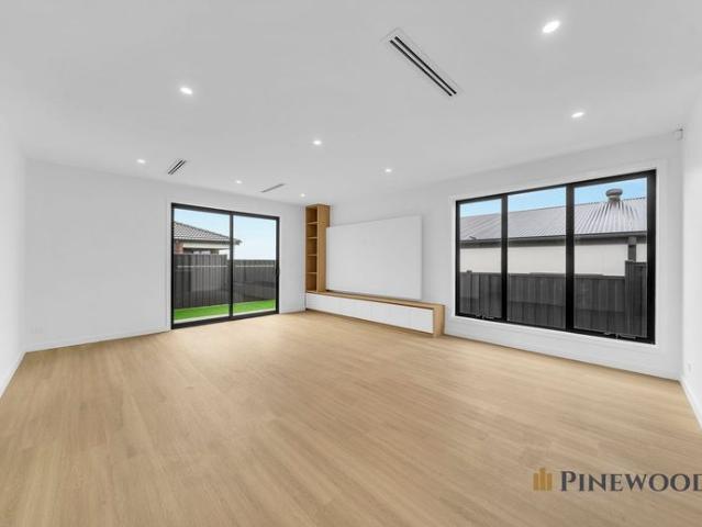 Stunning Modern 4 Bedroom Home for Rent in Kalkallo!
