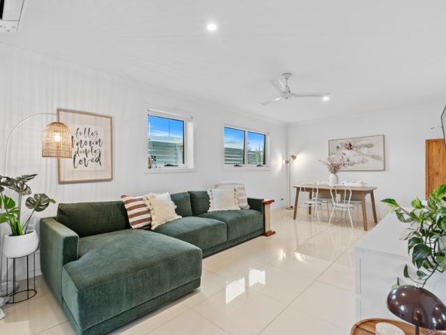 Stunning Modern Apartment Prime Annerley Address