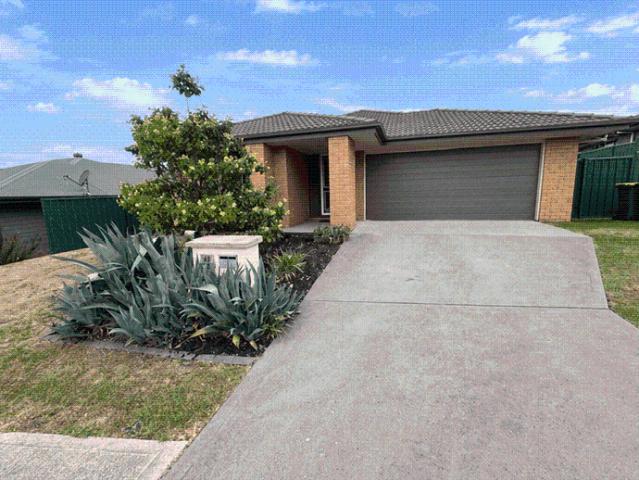 Stunning Modern Four Bed, Two Bath Home – Ideal for Comfortable Living!