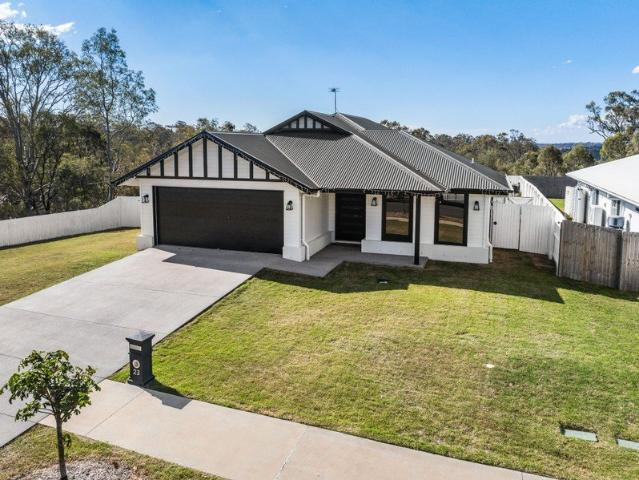 Stunning Modern Home with Your Own Bushland Backdrop on 3376sqm Block!