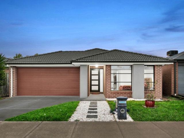 Stunning Modern Living in the Heart of Cranbourne West