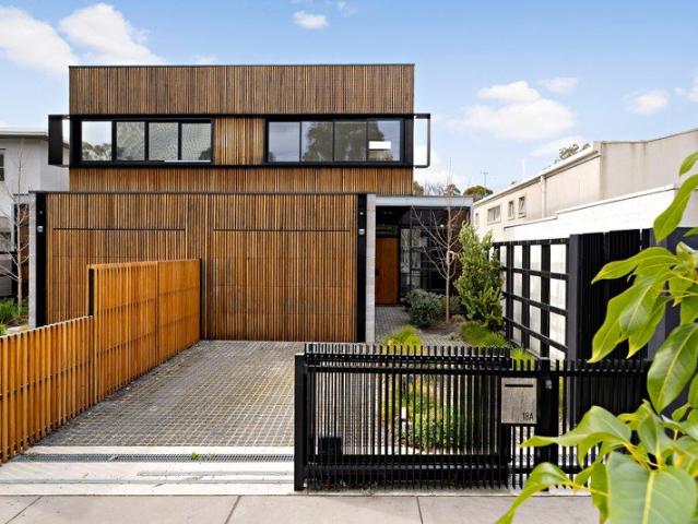 Stunning Modern Townhouse in Fantastic Location