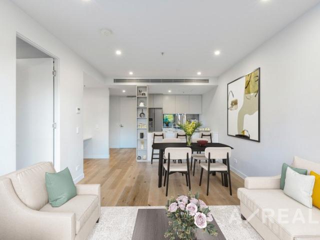 Stunning Modernisation Brimming with Elegance in the Balwyn High School Zone