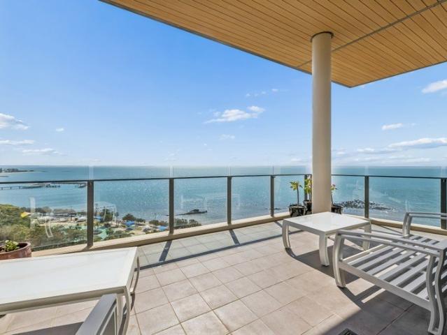 Stunning Moreton Bay Views * Spacious 3 Bedroom Penthouse in the Heart of Redcliffe!