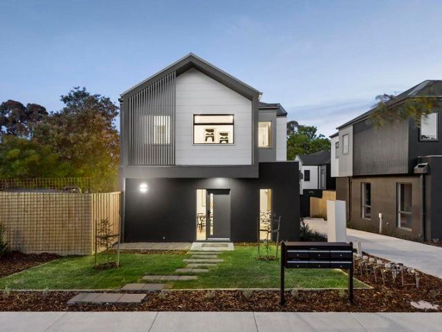 Stunning near new townhouse
