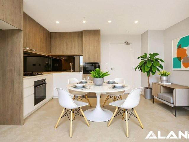 Stunning Near New One Bedroom Apartment