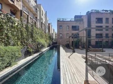 Stunning new apartment in great complex