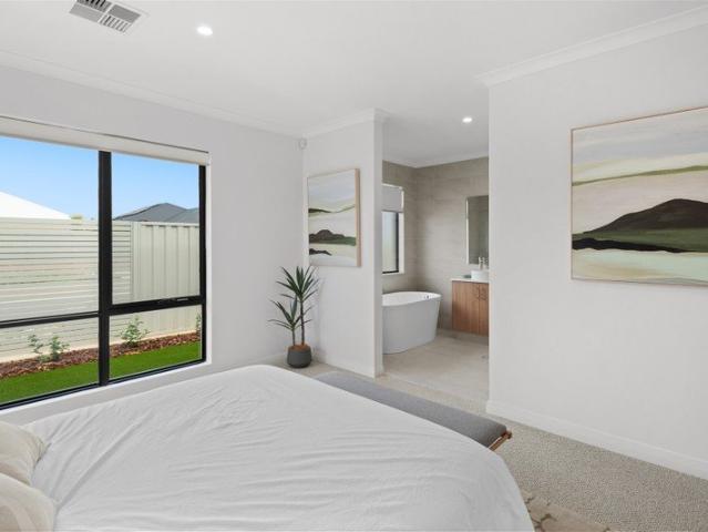 Stunning New Estate be a part of an up coming community!