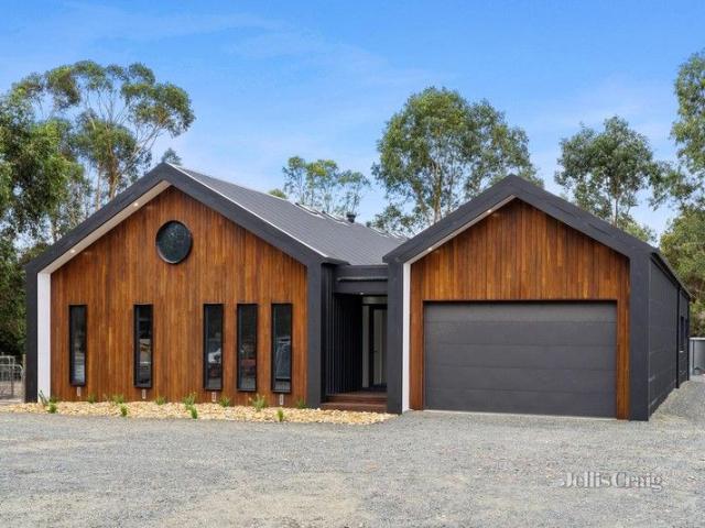 Stunning new home offering style, space and glam!