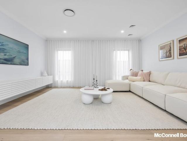 Stunning New Resort Like Family Home