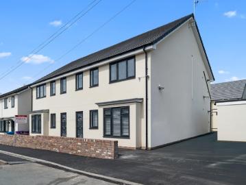 Stunning Newly Built One Bedroom Apartment | High