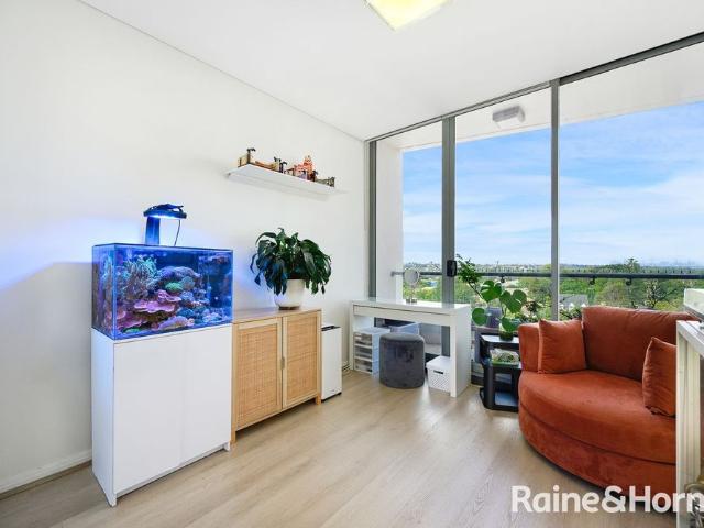 Stunning Newly Renovated East Facing Waterfront Two Bedroom Apartment
