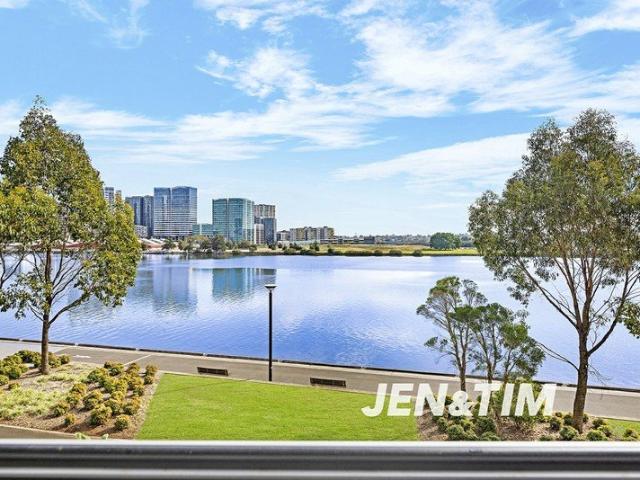 STUNNING NORTH WEST ASPECT WATERFRONT HOME THAT WILL LEAVE YOU BREATHLESS