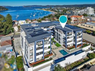 Stunning North Facing Top Floor Apartment Along Ettalong's Beachside. Huge 157m2 Floorplan!