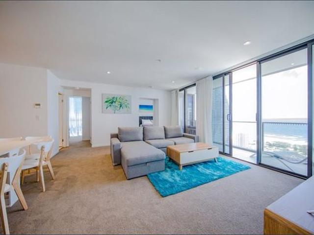 Stunning ocean view & furnished apartment