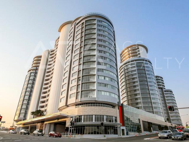 STUNNING ONE BEDROOM WITH WINTER GARDEN FOR LEASE