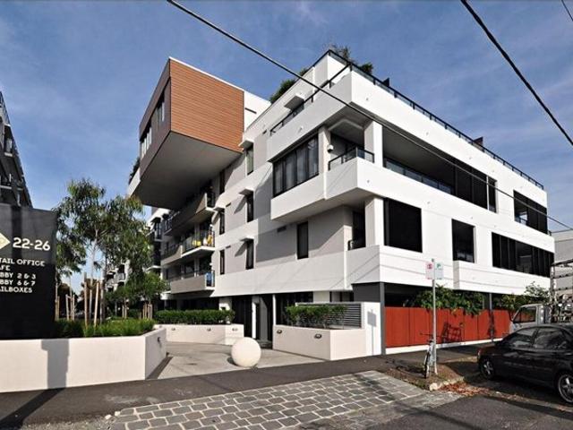 Stunning One Bedroom Apartment in Fabulous Location!