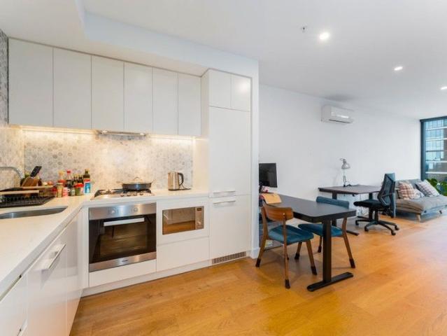 Stunning one bedroom apartment offers a luxury lifestyle in Box Hill