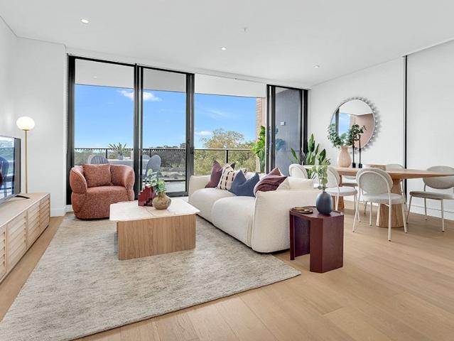 Stunning oversized 3 bedroom Move in ready