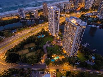 Stunning Paradise Waters 3 Bedroom Apartment, The Highest of Its Kind Elevated Living in Atlantis West