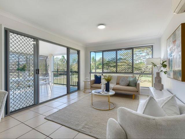 STUNNING PARKLAND OUTLOOK