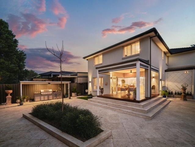 Stunning Parkside Entertainer | Private and Serene Family Home