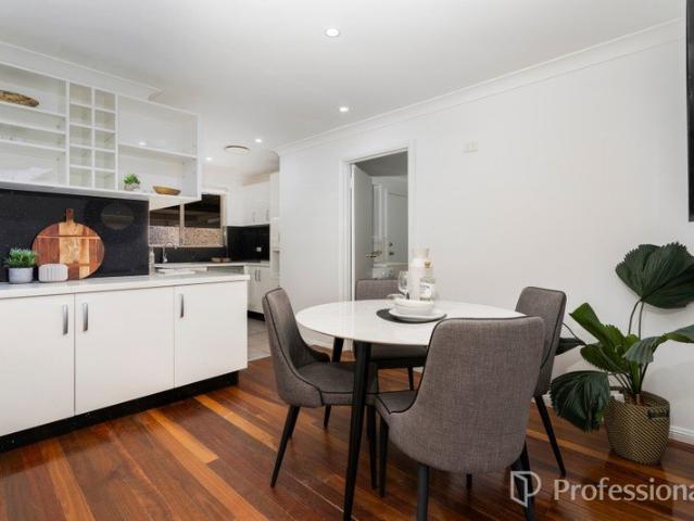 Stunning Renovated 3 Bedroom Villa Nothing to Do but Move In!