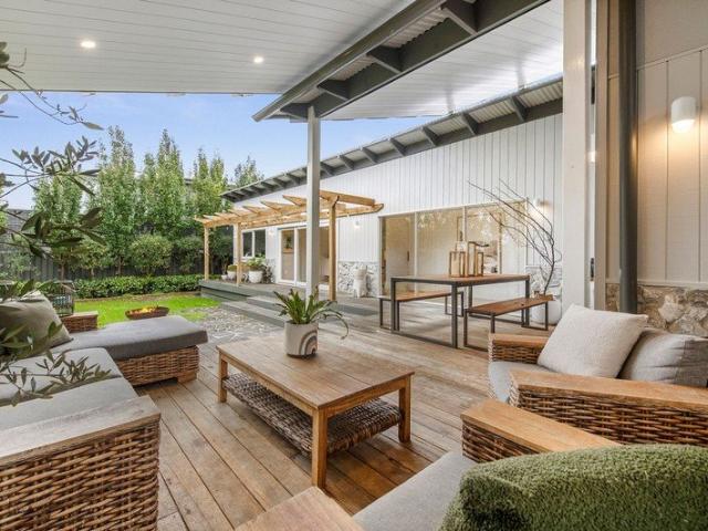 Stunning Renovated 5Bed Family Retreat