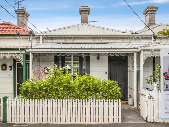 STUNNING RENOVATED COTTAGE IN PRIME ALBERT PARK
