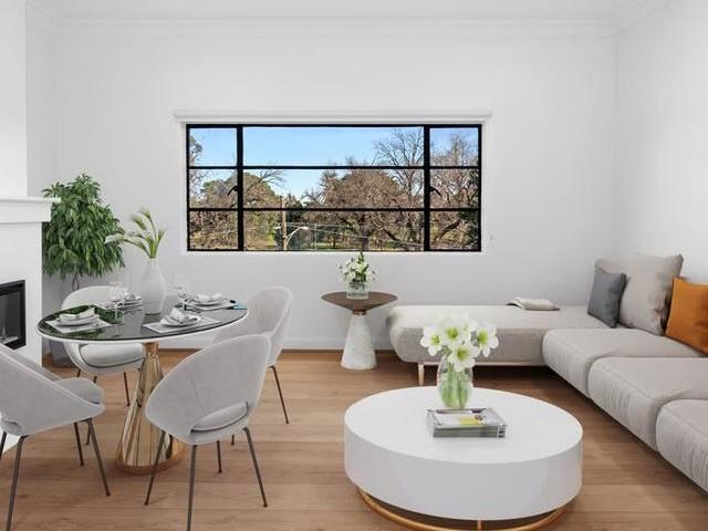 Stunning Renovated Apartment in a Landmark 1930s Building