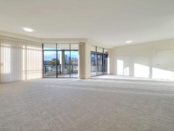 Stunning Renovated Apartment with Spectacular Views