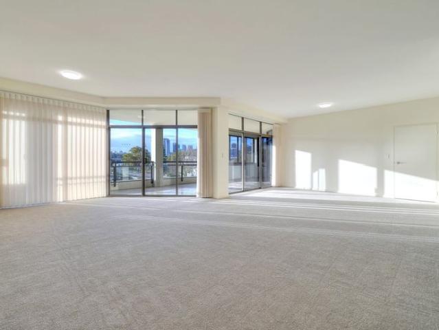 Stunning Renovated Apartment with Spectacular Views