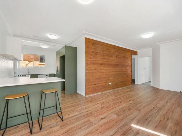 Stunning renovated executive home, perfect lifestyle address