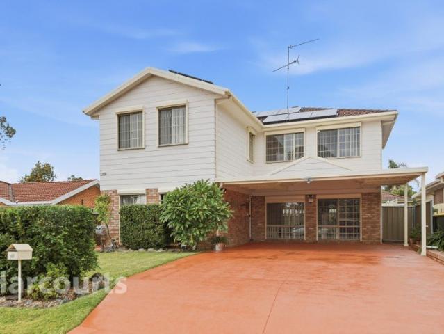 Stunning Renovated Family Home within An Idyllic Location