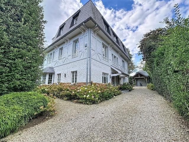 STUNNING RENOVATED PROPERTY
