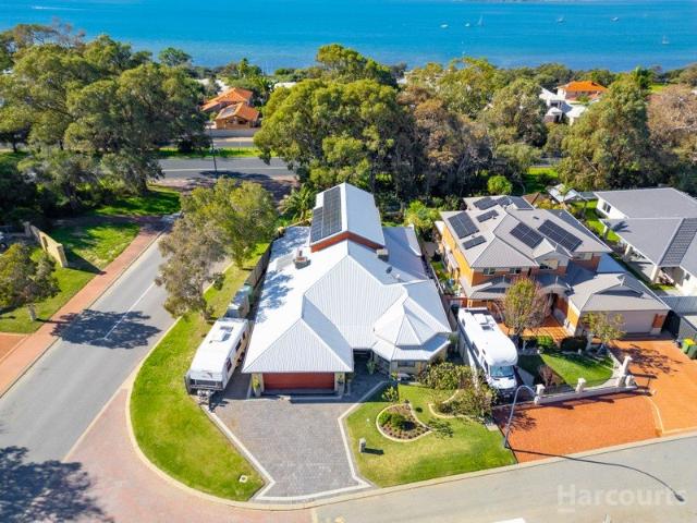 Stunning Expansive Residence With Space, Serenity & Caravan Parking