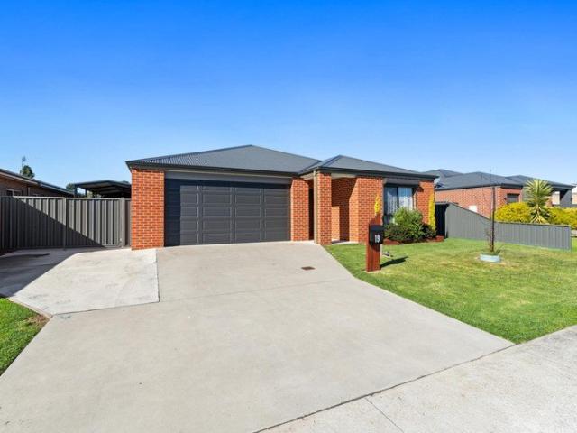 Stunning Residential Home with Ample Shedding