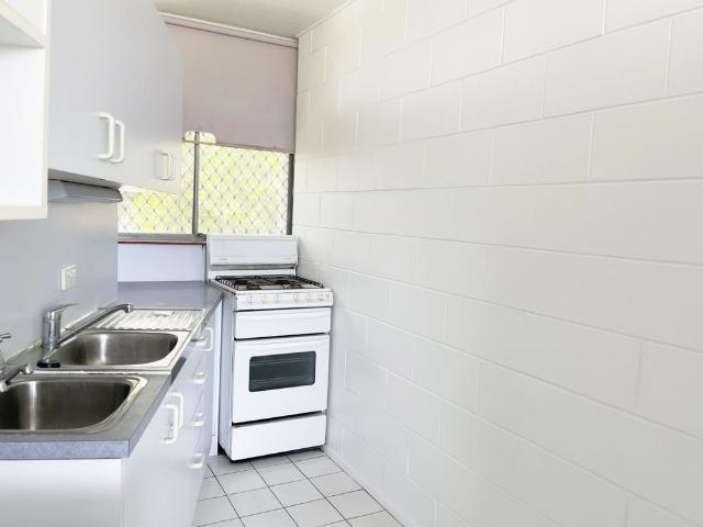 STUNNING RIVER VIEW IN THE HEART OF HIGHGATE HILL