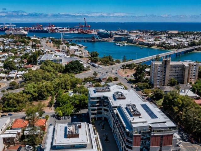 STUNNING RIVER AND OCEAN VIEWS