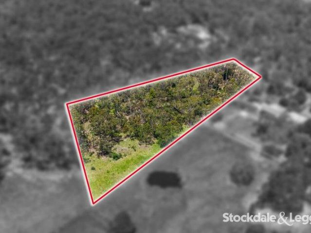 Stunning Semi Bush Haven Ready for Your Dream Home