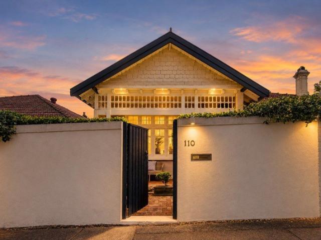 Stunning Semi, Dress Circle Location INSPECT BY APPOINTMENT