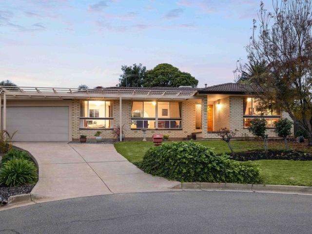 Stunning Sea Views from a Tightly Held Coastal Classic