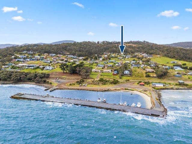 Stunning Sea Views, Permits and Building Package in Place