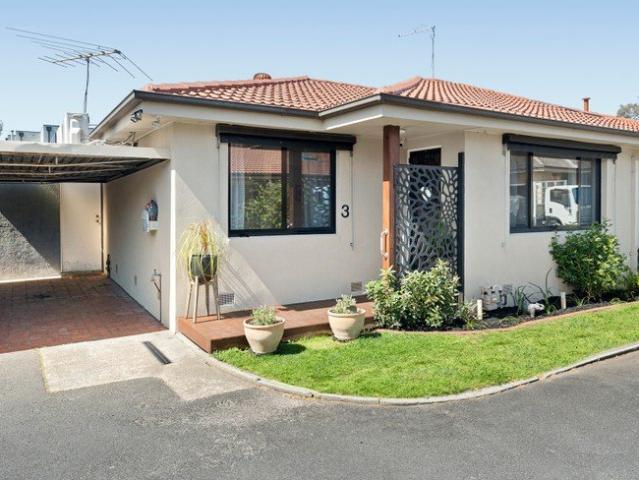 Stunning Single Level Sanctuary