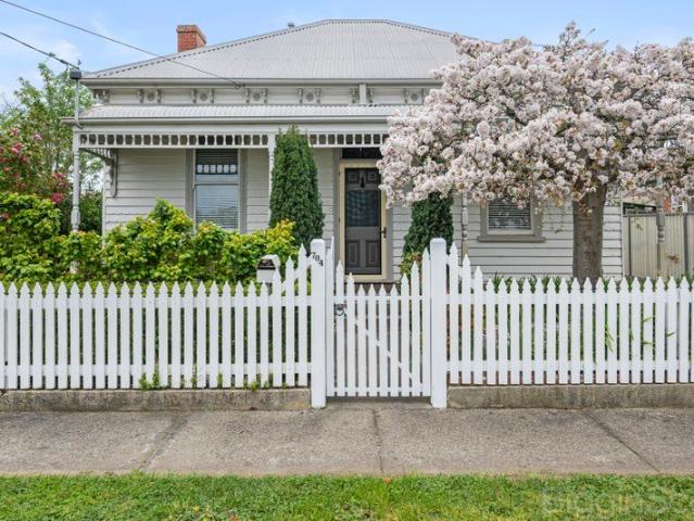 Stunning Soldiers Hill Home with Great Value and Space